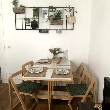Charming 3-room Apartment, Center